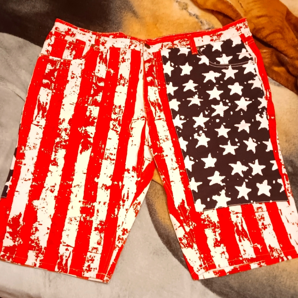 Access american flag shorts very rare